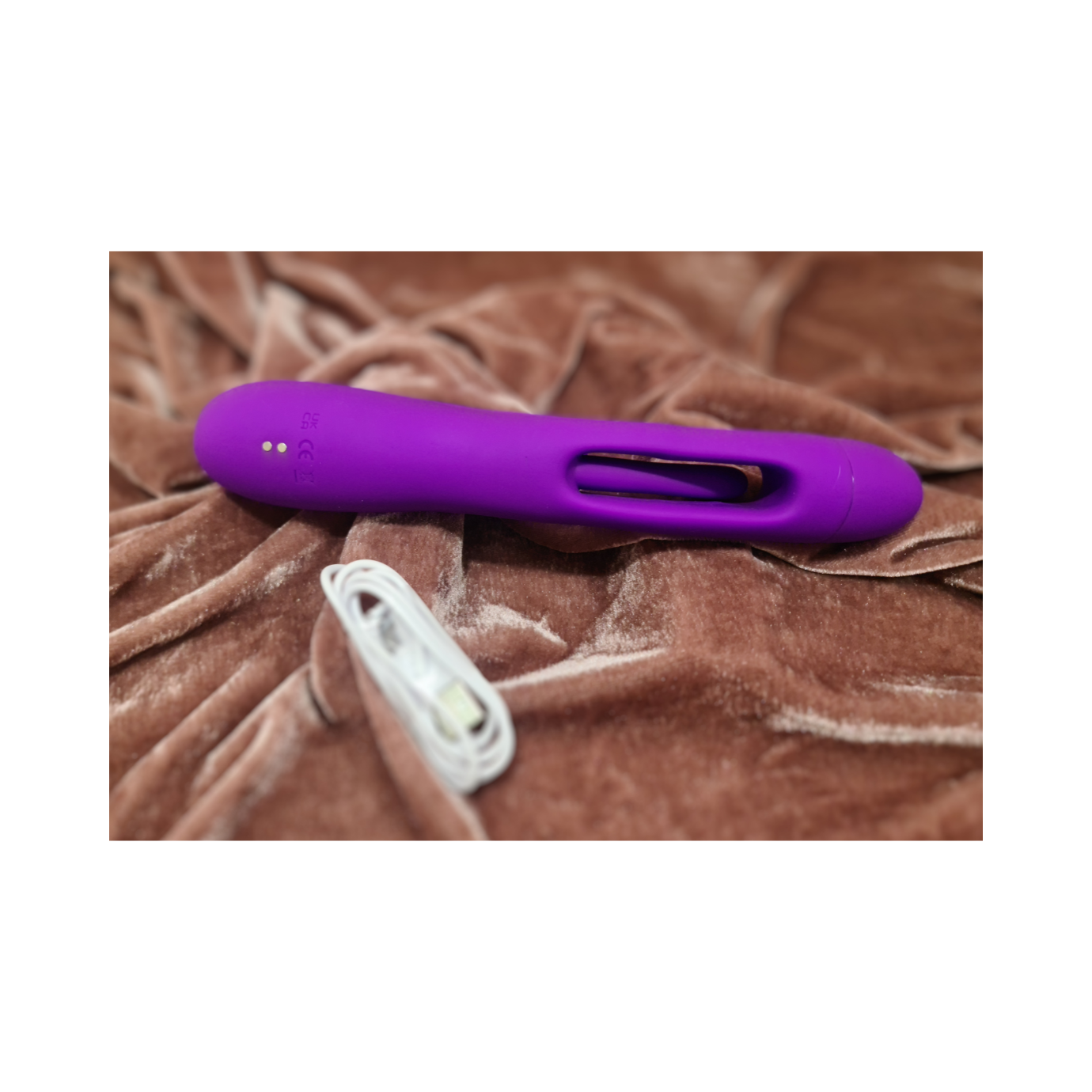 Vibrador estilo conejo con estimulador de vagina